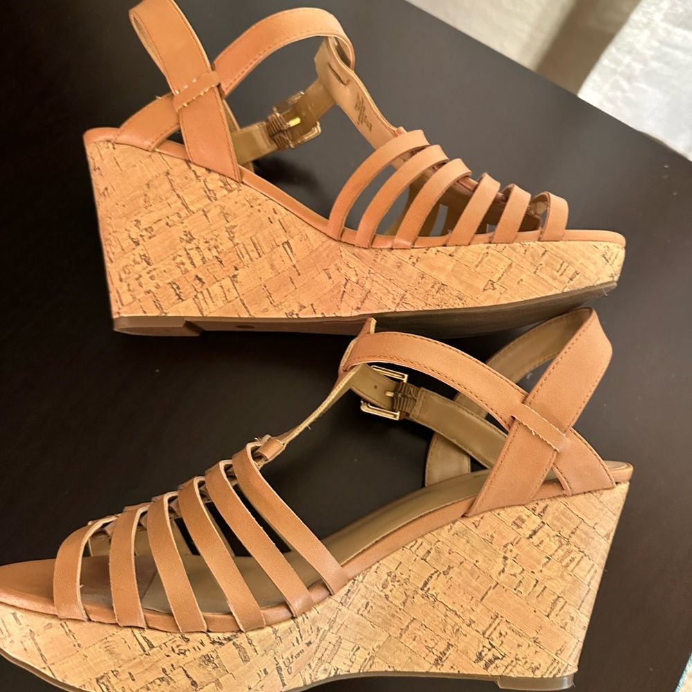 Liz Claiborne Tan Wedge Sandals